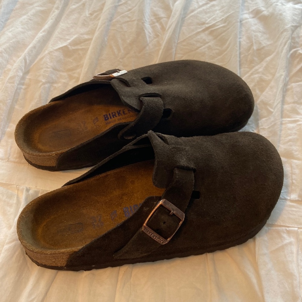 Brown Suede Soft Footed Birkenstock Biston Clogs
